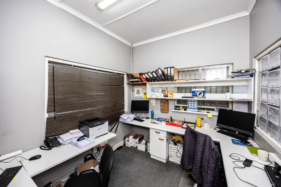 To Let commercial Property for Rent in Komani Park Eastern Cape